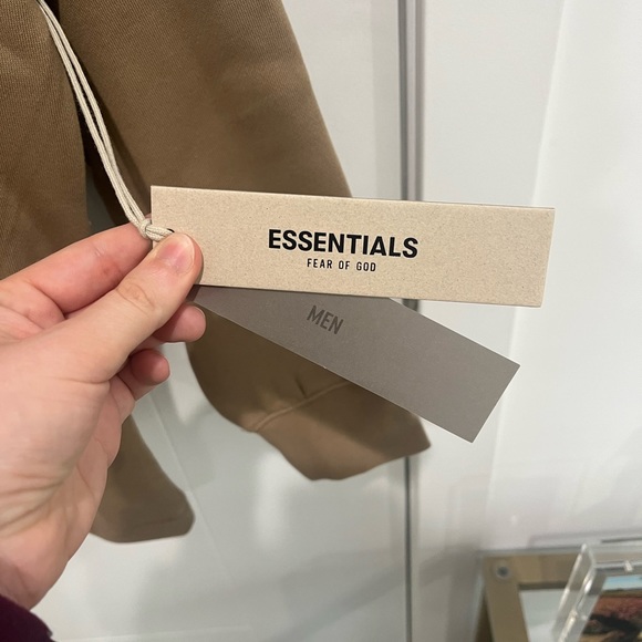 NWT Essentials Beige Crewneck - Picture 2 of 6